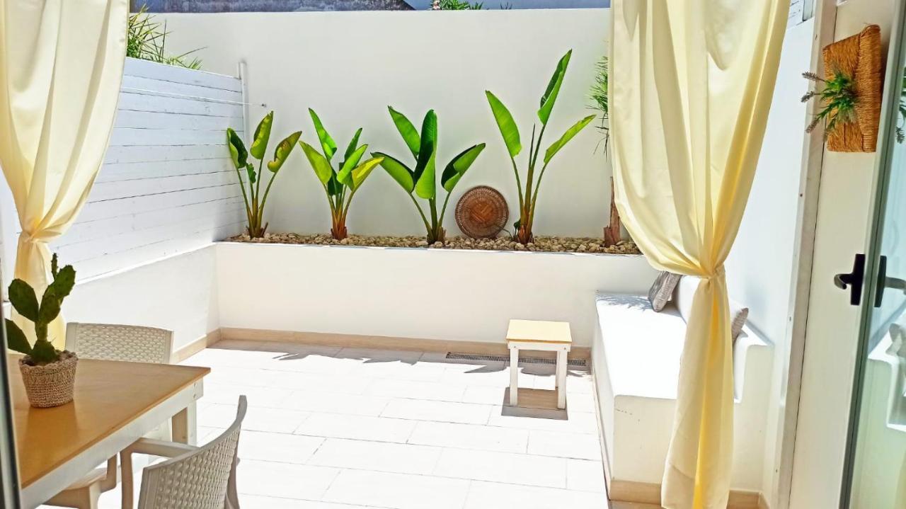 B&B Suites Via Del Mare Presicce Eksteriør bilde
